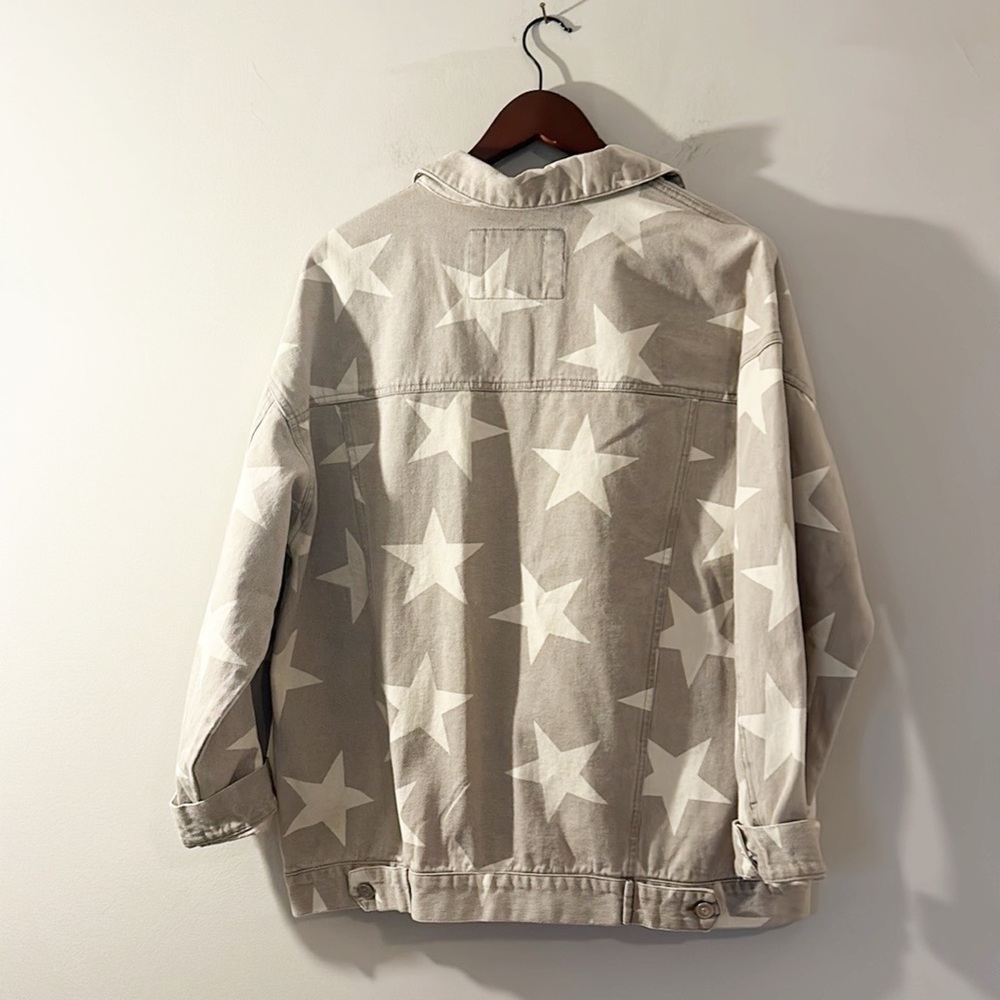Altar’d State Stone White Oversized STAR jean denim jacket women size Medium - Picture 5 of 7